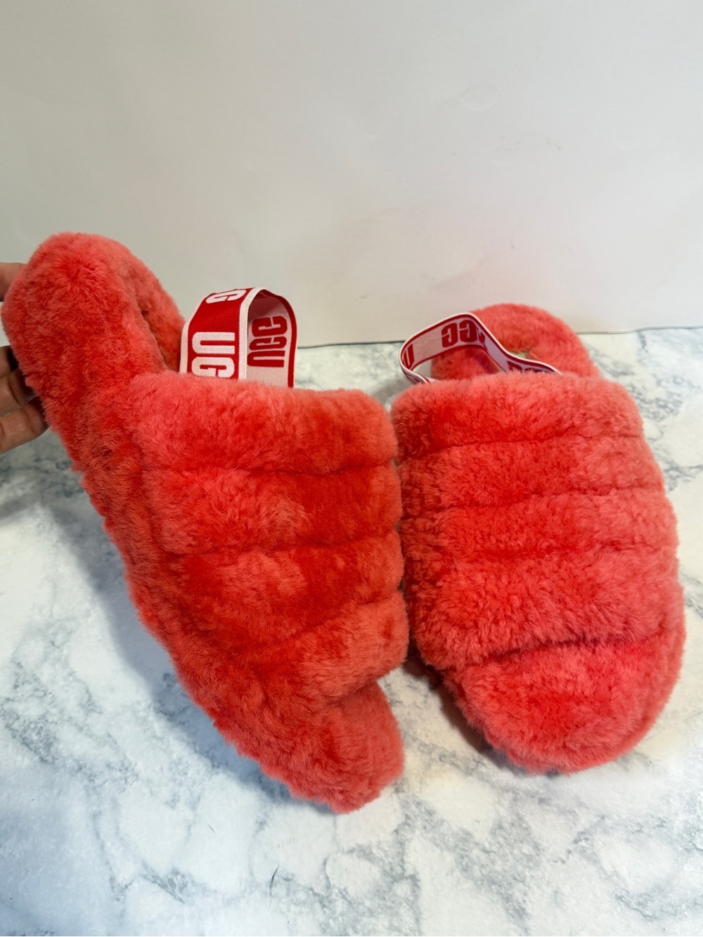 UGG WOMENS Fluff Yeah Slide Womens "Red Currant" fur slippers house size 10
